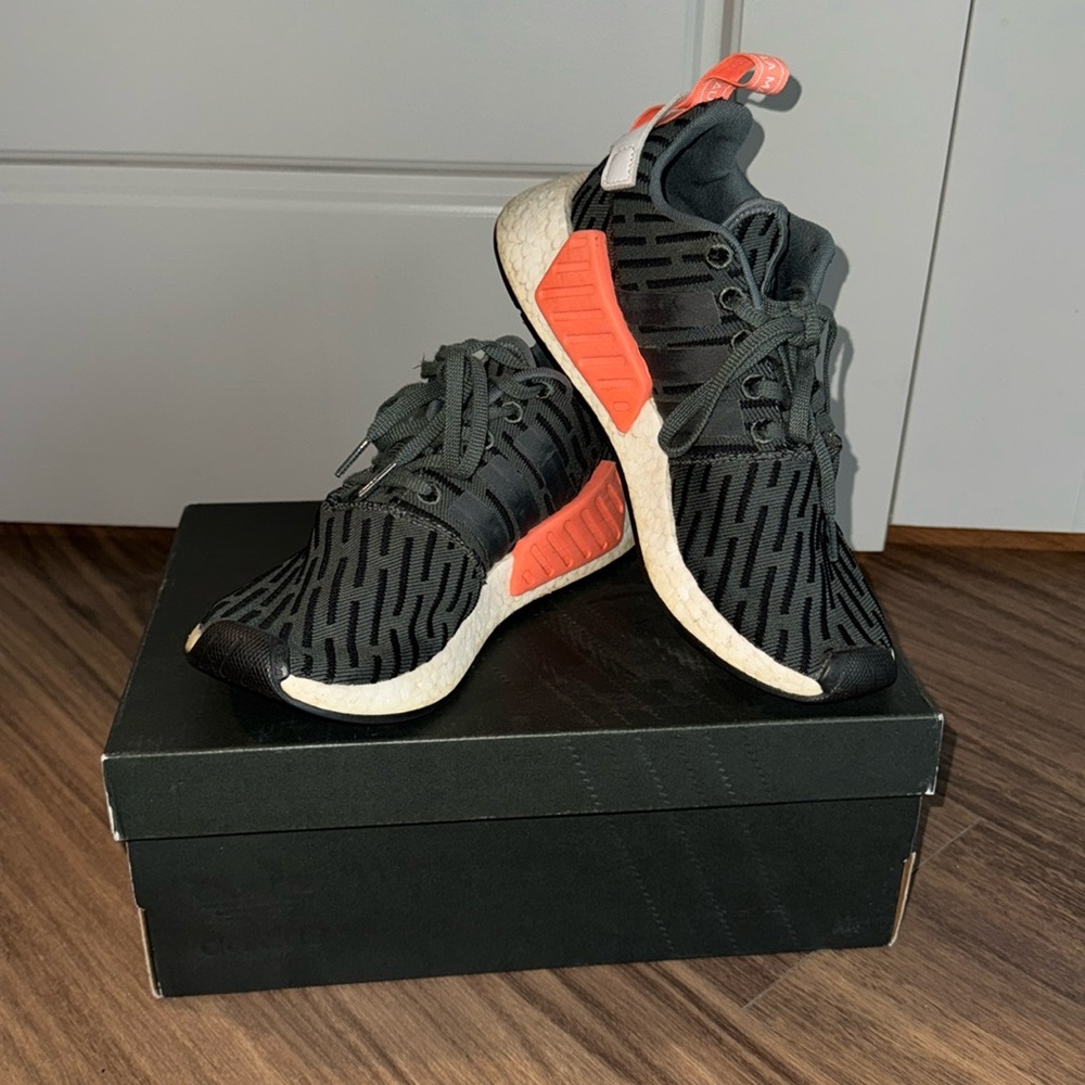 Adidas NMD_R2 W shoes